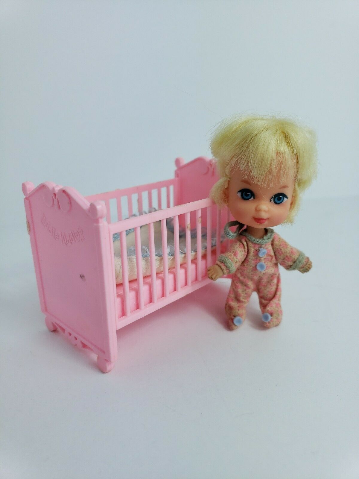 Vintage 1960's Mattel Liddle Kiddles Baby Liddle Diddle W/ Pajamas,blanket, Crib